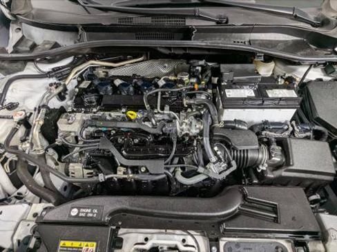 Used 2024 Toyota Corolla Cross L FWD image 30