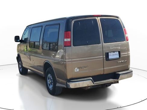 Used 2003 Chevrolet Express 1500 AWD w/ Preferred Equipment Group 4 image 3