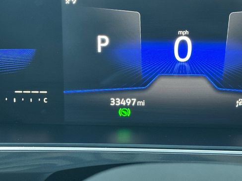 Certified 2022 Volkswagen Tiguan SE w/ Panoramic Sunroof Package image 26