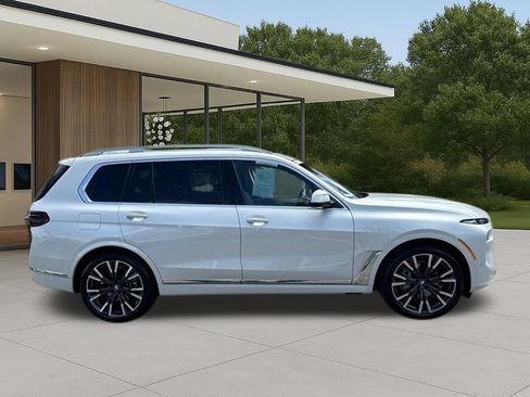 Used 2026 BMW X7 xDrive40i AWD/4WD image 7