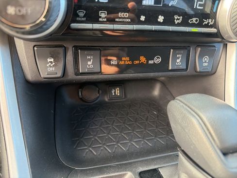 Used 2024 Toyota RAV4 XLE image 8