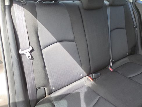 Used 2015 MAZDA MAZDA3 i Sport FWD image 18