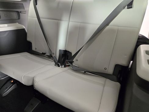 Used 2024 Hyundai Santa Fe SEL image 17