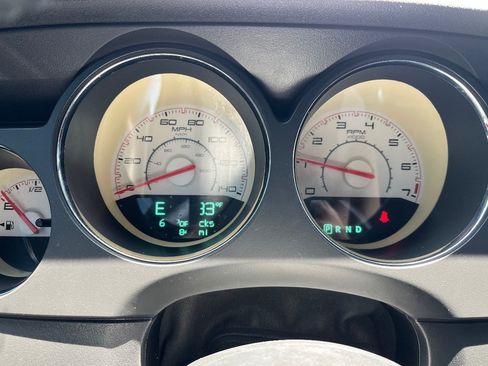 Used 2014 Dodge Challenger SXT RWD image 20