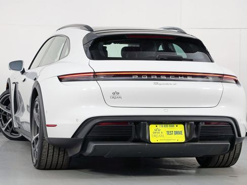 Used 2021 Porsche Taycan 4 Cross Turismo w/ Premium Package image 6