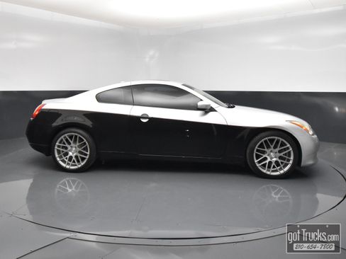 Used 2010 INFINITI G37 Journey w/ Premium Pkg image 49