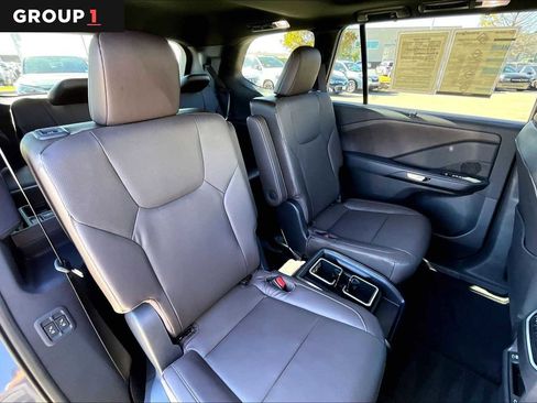 Used 2025 Lexus TX 350 AWD image 16