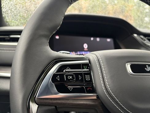 New 2025 Jeep Grand Cherokee L Overland w/ Advanced Protech Group III image 20