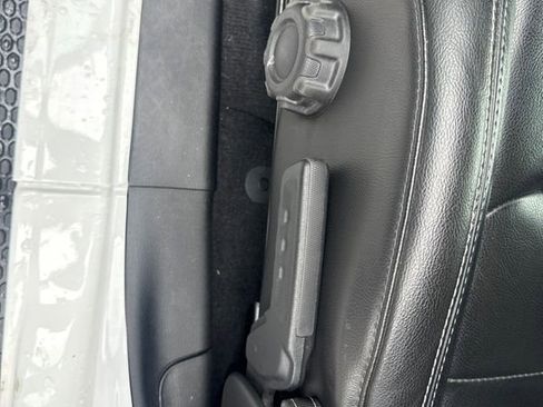Used 2021 Jeep Wrangler Unlimited Sahara w/ Uconnect 4C Nav & Sound Group AWD/4WD image 18