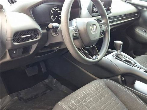 Certified 2023 Honda HR-V LX image 9