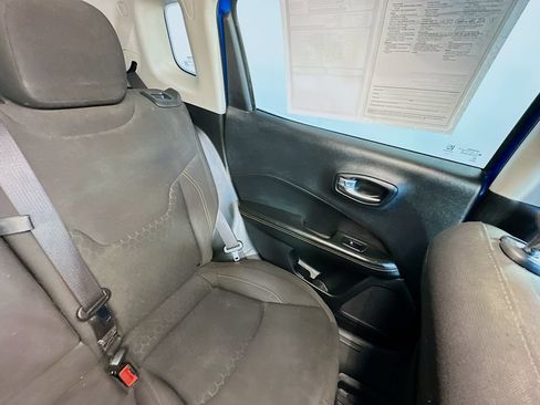 Used 2020 Jeep Compass Sport FWD image 14