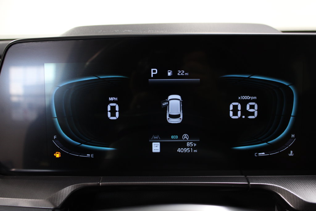 Used 2025 Kia Telluride S FWD image 31