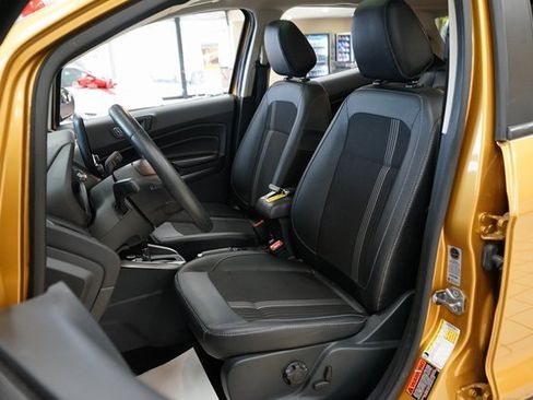 Used 2021 Ford EcoSport SES image 3