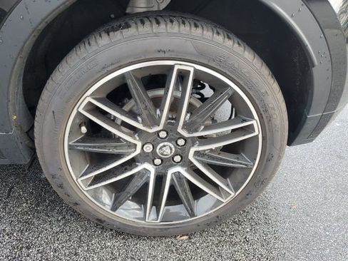 Used 2024 Jaguar E-PACE R-Dynamic SE image 9