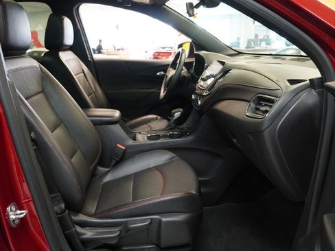 Used 2023 Chevrolet Equinox RS w/ RS Leather Package image 38