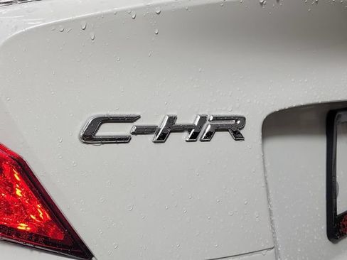 Used 2019 Toyota C-HR Limited FWD image 9