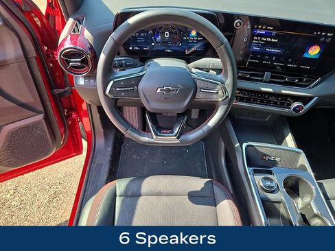 Used 2026 Chevrolet Equinox RS AWD/4WD image 3