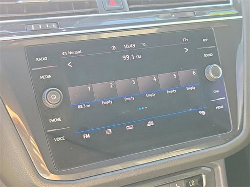 Used 2020 Volkswagen Tiguan SE R-Line image 21