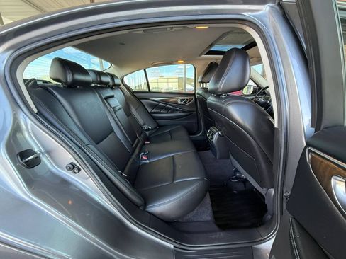 Used 2018 INFINITI Q50 Luxe w/ Essential Package (3.0T Luxe) AWD/4WD image 11