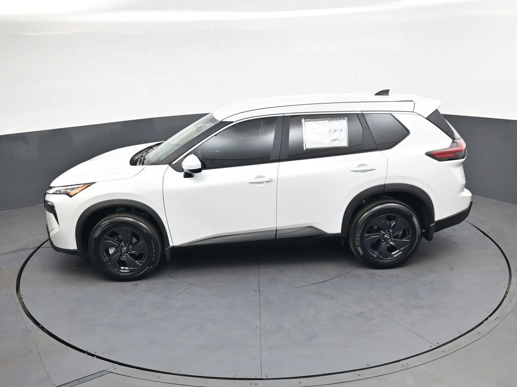 Certified 2026 Nissan Rogue SV FWD image 38