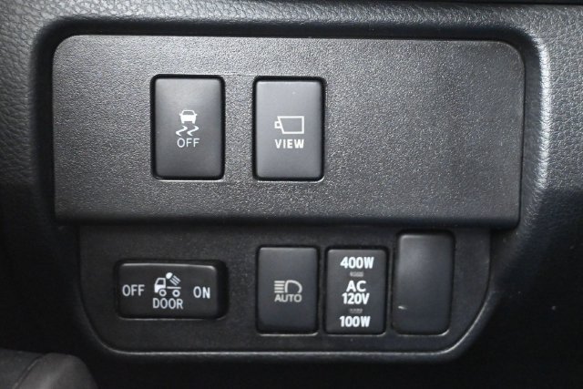 Used 2022 Toyota Tacoma Limited AWD/4WD image 25