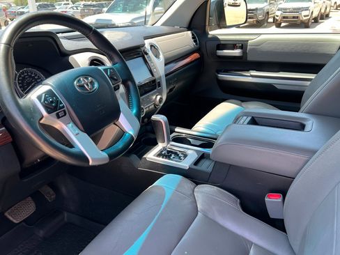 Used 2017 Toyota Tundra Limited AWD/4WD image 16