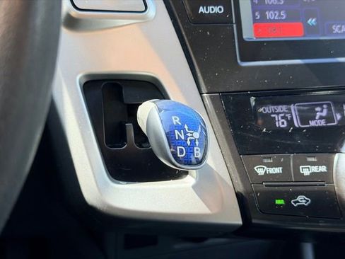 Used 2013 Toyota Prius V Two FWD image 14