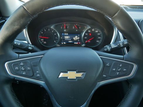 Used 2024 Chevrolet Equinox LT image 25