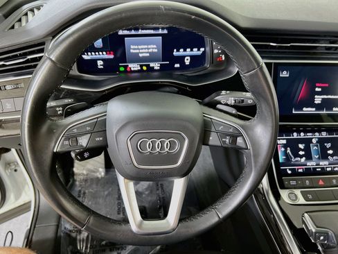 Used 2022 Audi Q7 3.0T Premium AWD/4WD image 11