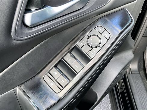 New 2026 Nissan Rogue SV FWD image 19