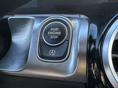 Certified 2020 Mercedes-Benz GLB 250 image 26