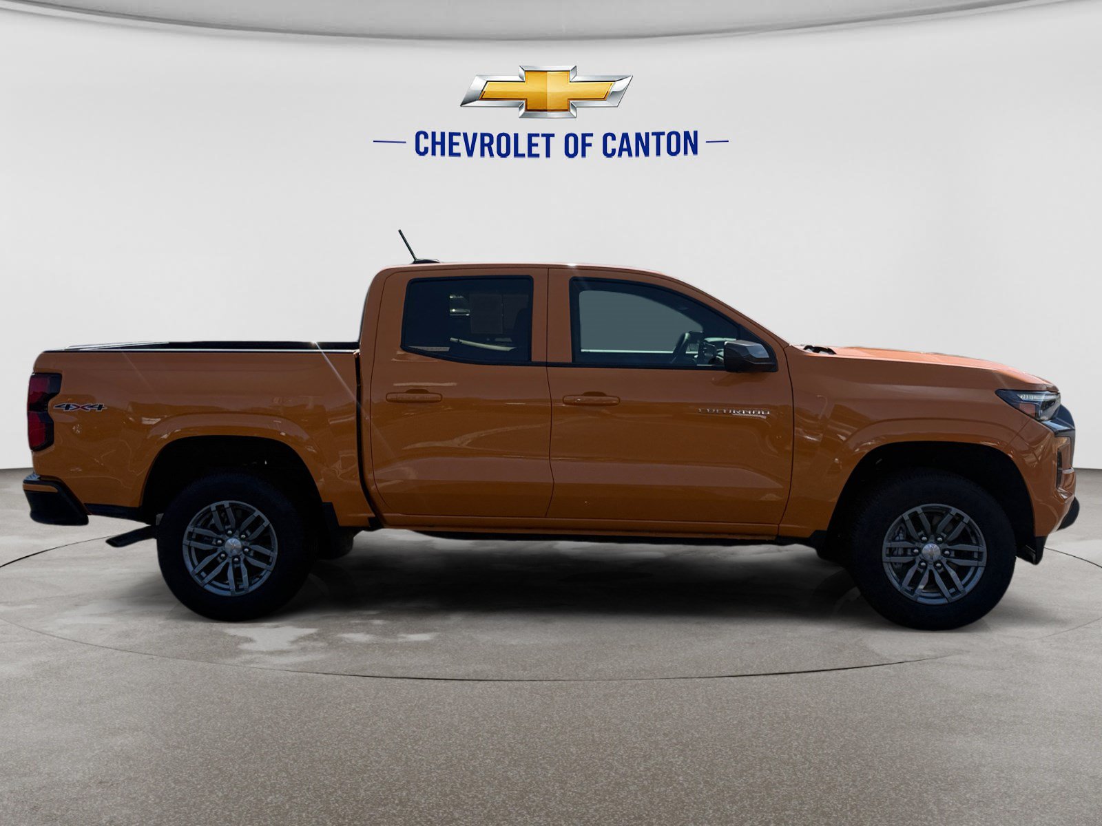 Used 2026 Chevrolet Colorado LT w/ LT Convenience Package AWD/4WD image 4