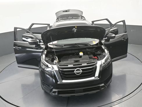 Used 2024 Nissan Pathfinder SV FWD image 75