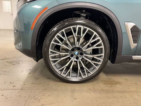 New 2026 BMW X5 sDrive40i w/ Premium Package image 11