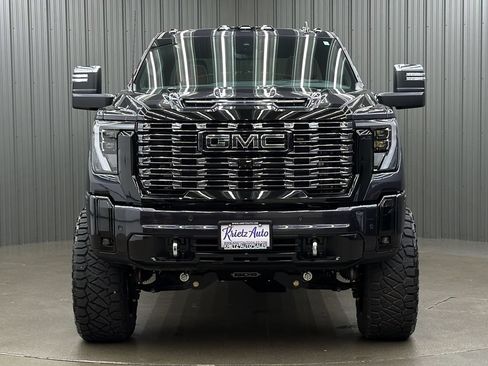 Used 2026 GMC Sierra 3500 Denali Ultimate AWD/4WD image 8