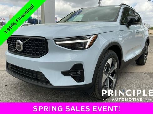 New 2026 Volvo XC40 B5 Plus w/ Protection Package Premier AWD/4WD image 5