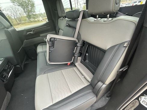 New 2026 Chevrolet Silverado 1500 ZR2 AWD/4WD image 33