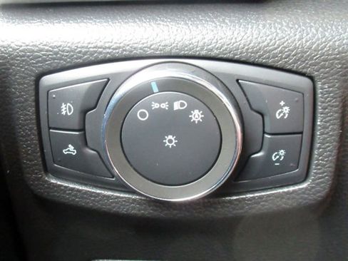 Used 2020 Ford F150 Platinum w/ Technology Package image 28