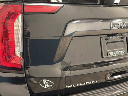 Used 2023 GMC Yukon XL Denali Ultimate AWD/4WD image 44