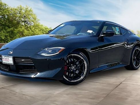 New 2027 Nissan Z Performance RWD image 2