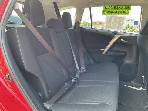 Used 2015 Toyota RAV4 XLE AWD/4WD image 36