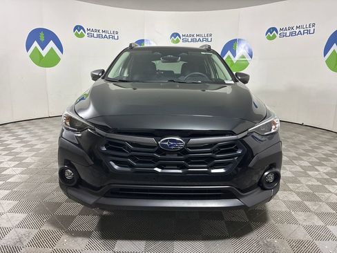 Used 2025 Subaru Crosstrek 2.0i Premium image 2
