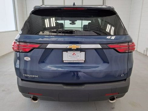 Used 2023 Chevrolet Traverse LT image 7