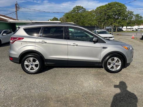 Used 2014 Ford Escape SE w/ Equipment Group 201A FWD image 9