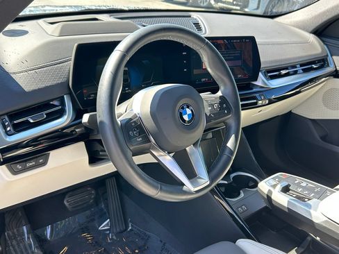 Used 2026 BMW X2 xDrive28i w/ Technology Package AWD/4WD image 13