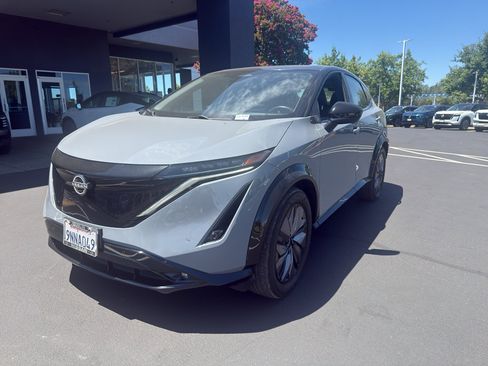 Certified 2024 Nissan Ariya AWD image 1