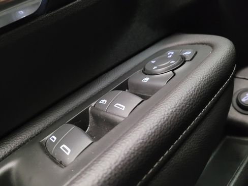 Used 2022 GMC Terrain SLT w/ Infotainment Package II AWD/4WD image 27
