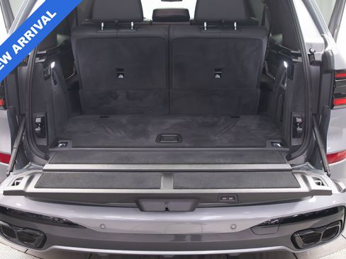 Used 2025 BMW X7 M60i w/ Executive Package image 42