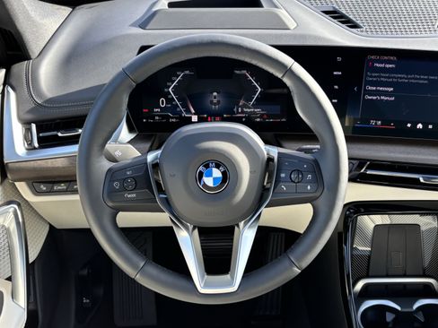 Used 2026 BMW X1 xDrive28i w/ Technology Package AWD/4WD image 17