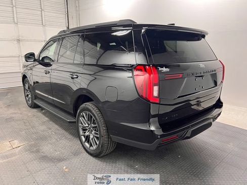 New 2026 Ford Expedition Platinum w/ Stealth Appearance Package AWD/4WD image 5